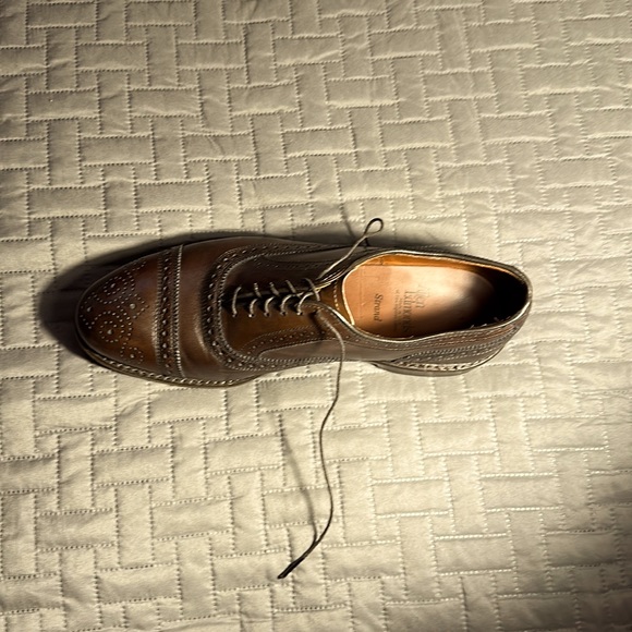 Allen Edmond’s Men’s Strand Cap-toe Oxford Dress Shoe. Size: Male US 9 - Picture 3 of 8